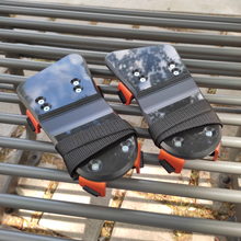 Charger l'image dans la galerie, Semelles glissantes pour slider au sol et sur les murets. Photo 6/6.