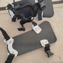 Charger l'image dans la galerie, Semelles de glisse version rail avec pièces couleur alu et sangles noires 04.