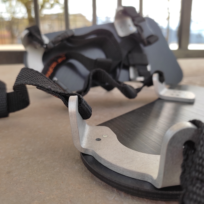 Semelles glissantes pour slider au sol et sur les murets. Photo 1/1.